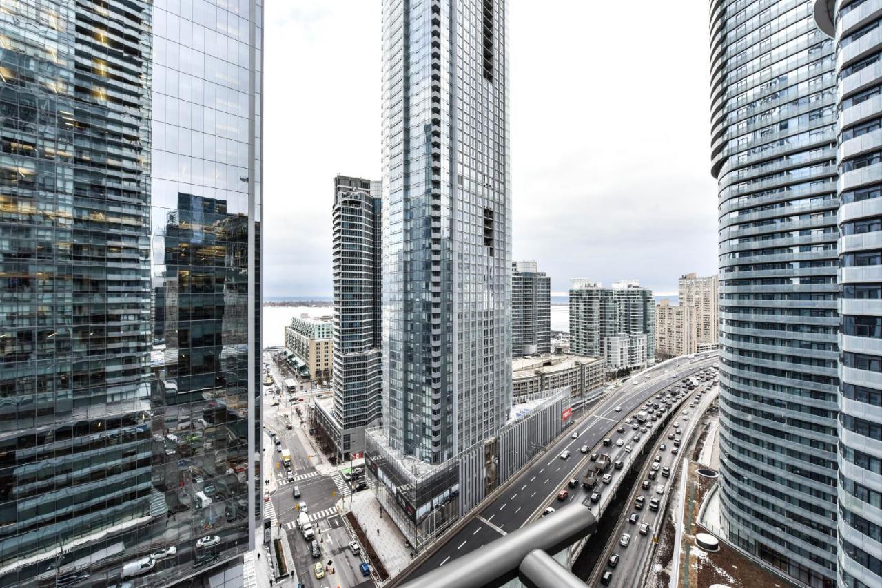 Sarkar Suites - Maple Leaf Square Toronto Dış mekan fotoğraf