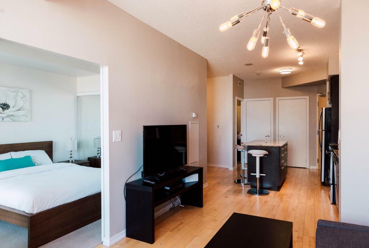 Sarkar Suites - Maple Leaf Square Toronto Dış mekan fotoğraf