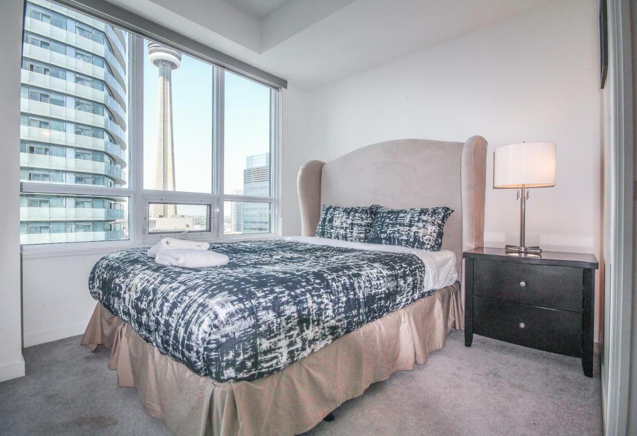 Sarkar Suites - Maple Leaf Square Toronto Dış mekan fotoğraf