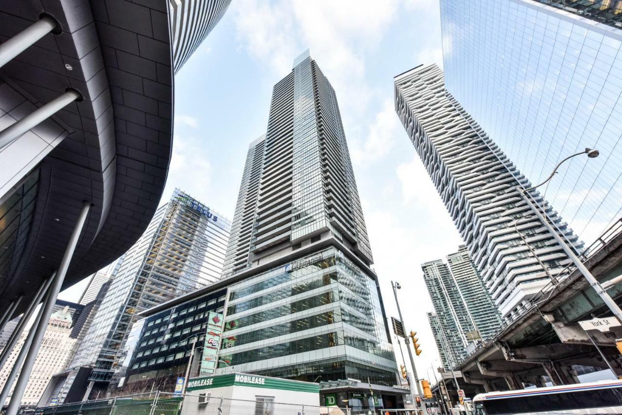 Sarkar Suites - Maple Leaf Square Toronto Dış mekan fotoğraf