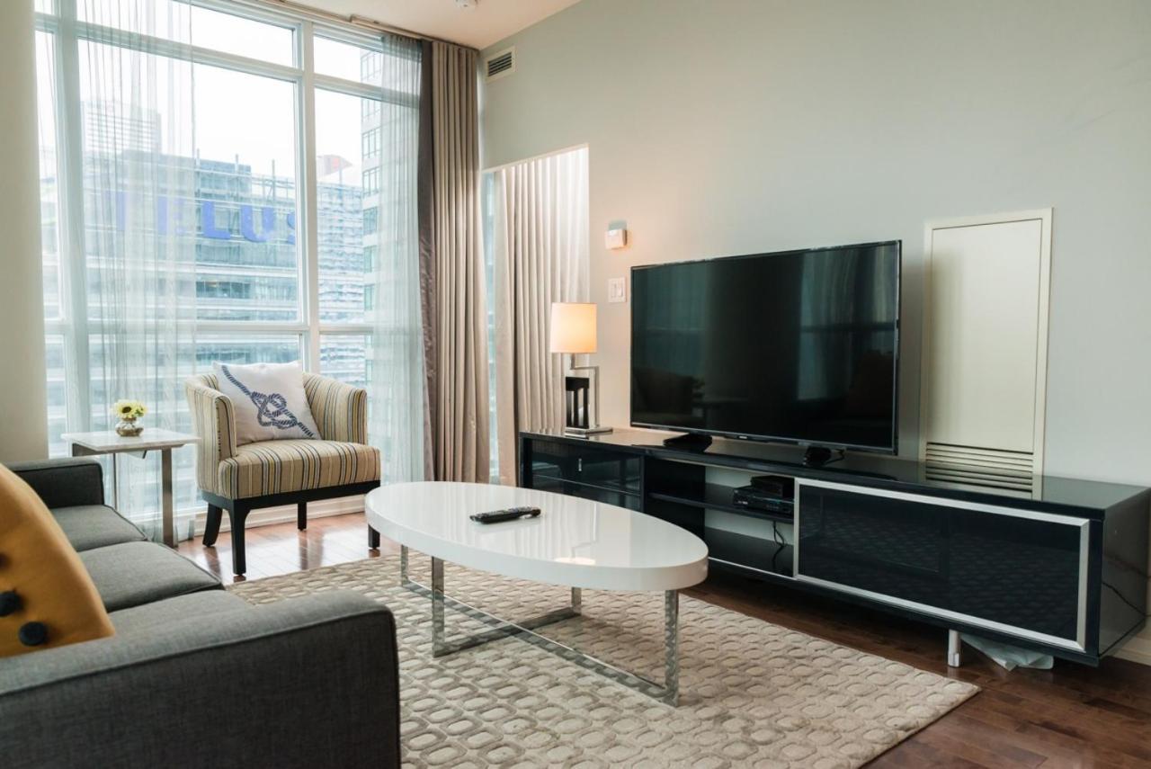 Sarkar Suites - Maple Leaf Square Toronto Dış mekan fotoğraf