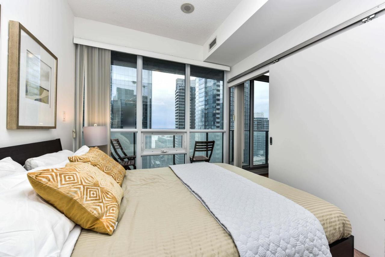 Sarkar Suites - Maple Leaf Square Toronto Dış mekan fotoğraf