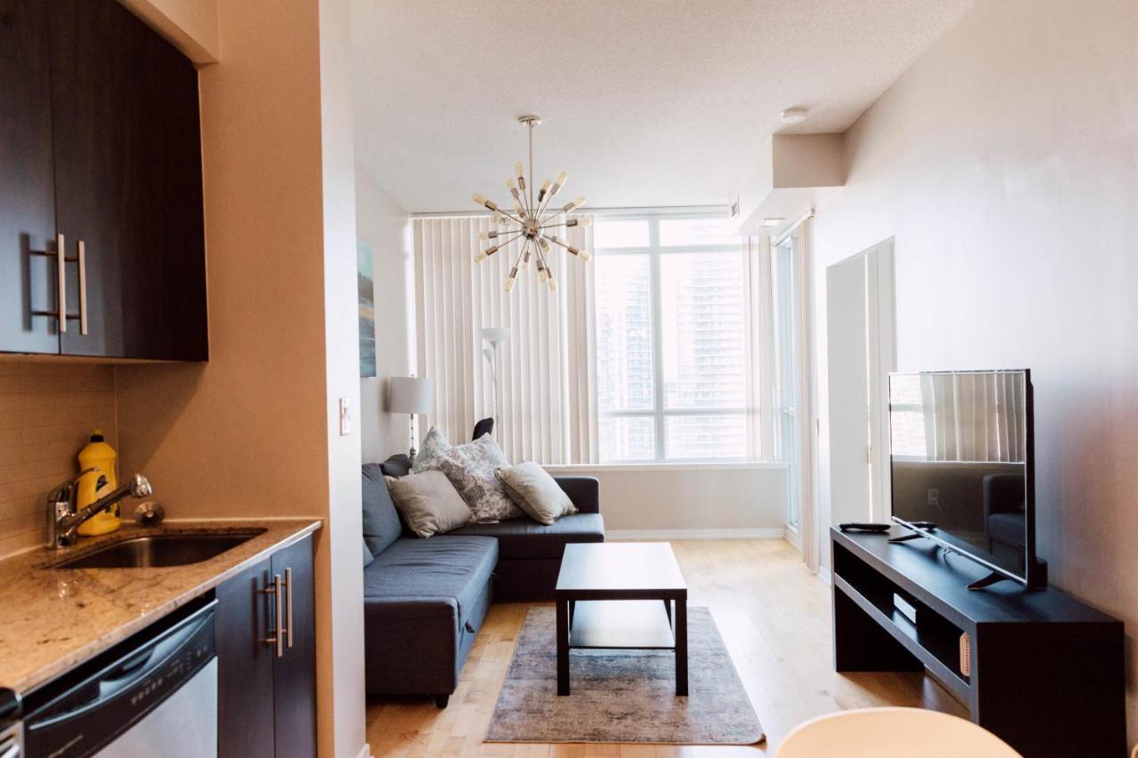 Sarkar Suites - Maple Leaf Square Toronto Dış mekan fotoğraf